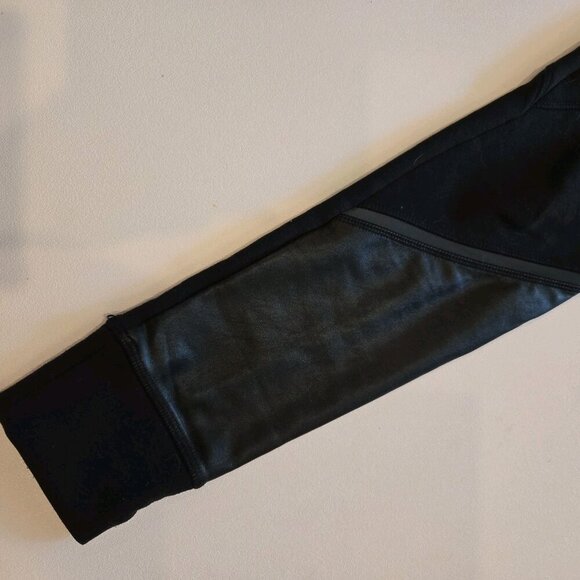 Athleta Leggings Faux‎ Leather Pockets Black Small Logo Style 74305 Yoga Biker - Picture 2 of 10